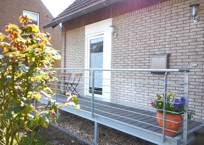 Schoenes In Am Buschend